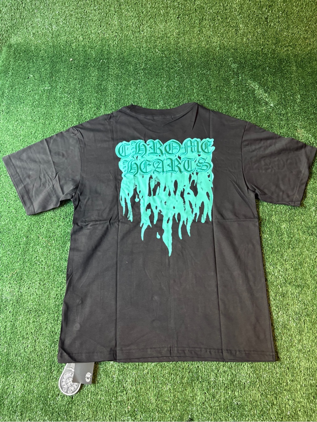 Men's Black Short-Sleeve Tee With Teal Crest Logo — image 2 of 6